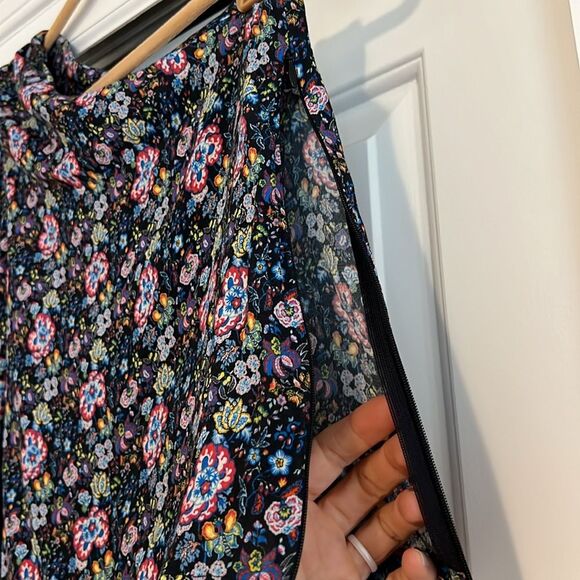 S, Frame Denim Floral Print One Shoulder Top with puff sleeve coastal blue multi - Picture 10 of 14